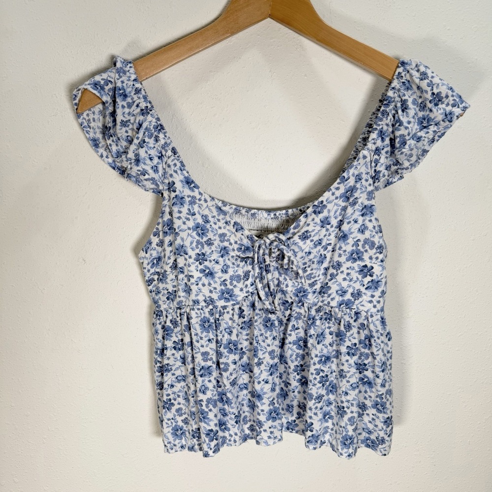 Hollister Babydoll Crop Top Blue Floral Smocked Back Sz XS Coquette Cottage - Picture 2 of 8